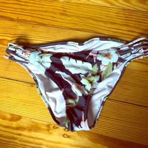 Shade & Shore floral bikini bottoms